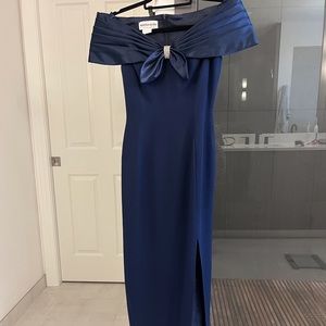 Eye catching full length dress or alter to short.